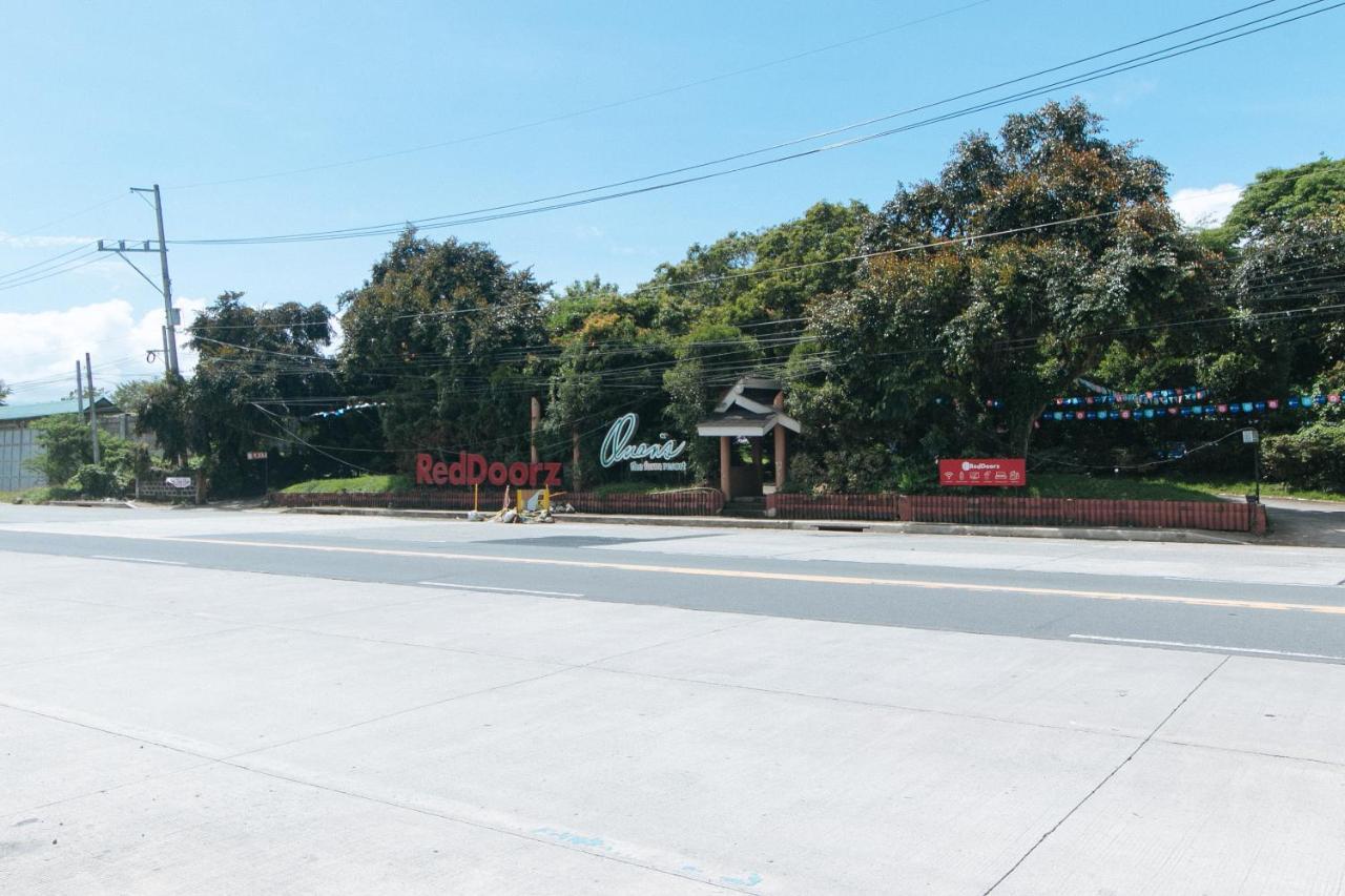 RedDoorz Premium @ Ouan's the Farm Resort Lucena Exterior foto