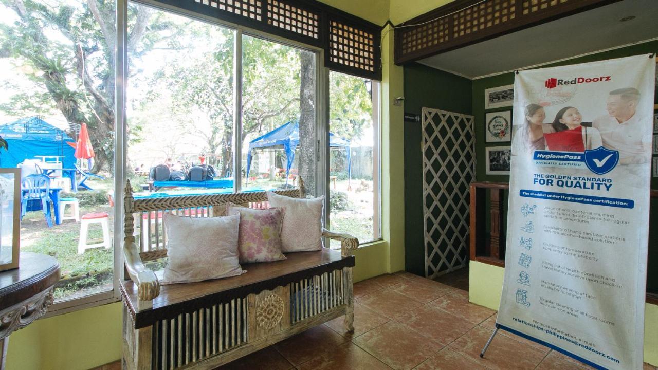 RedDoorz Premium @ Ouan's the Farm Resort Lucena Exterior foto