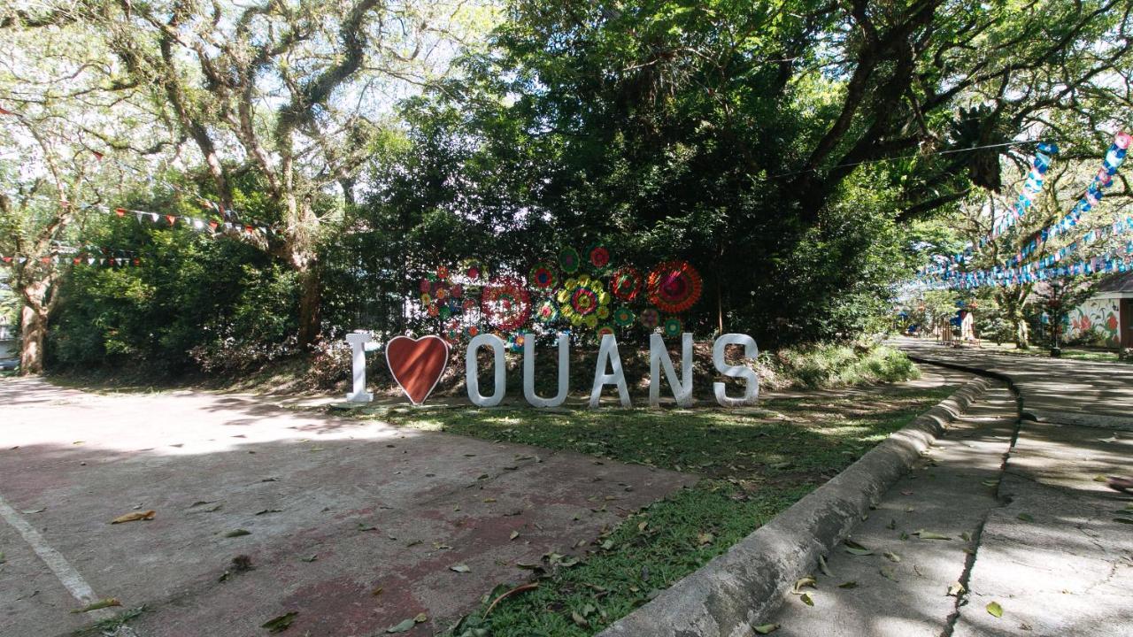RedDoorz Premium @ Ouan's the Farm Resort Lucena Exterior foto